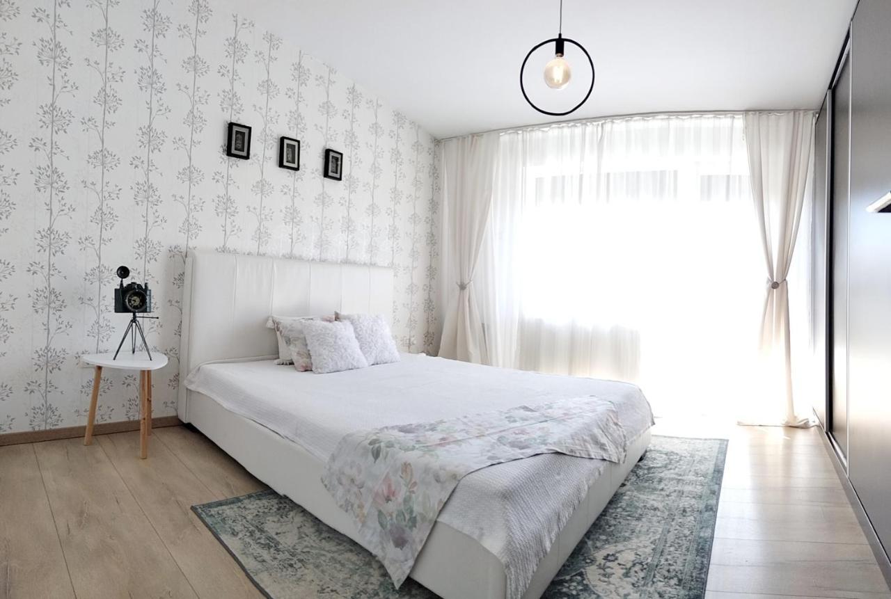 Апартаменти Apartament De Lux Cu Terasa Тімішоара Екстер'єр фото