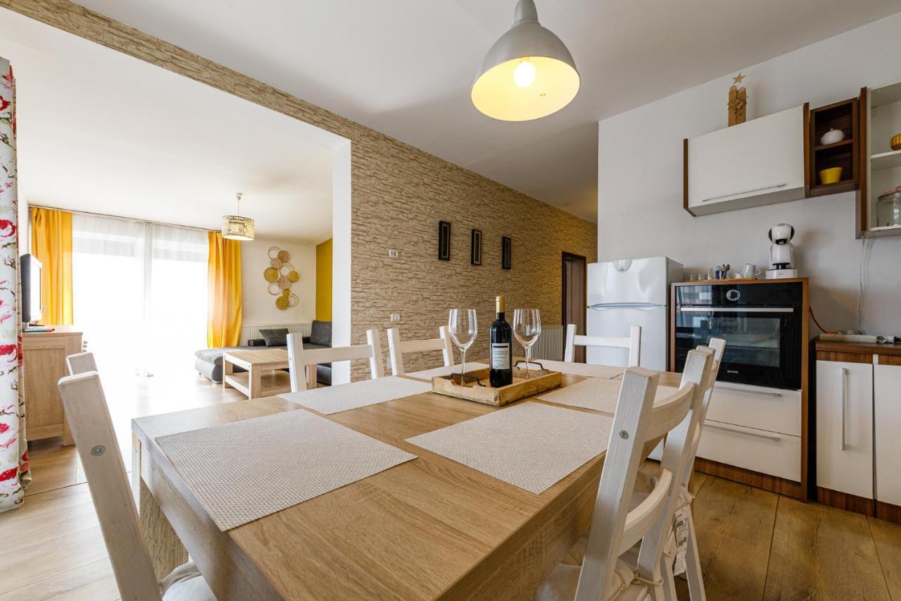 Апартаменти Apartament De Lux Cu Terasa Тімішоара Екстер'єр фото